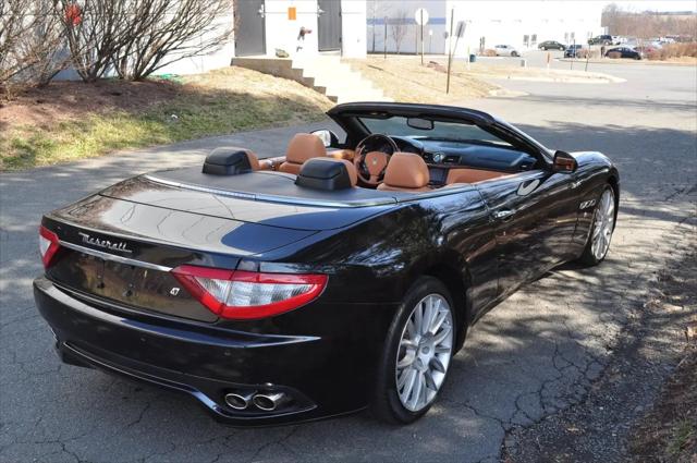 2011 Maserati GranTurismo Standard
