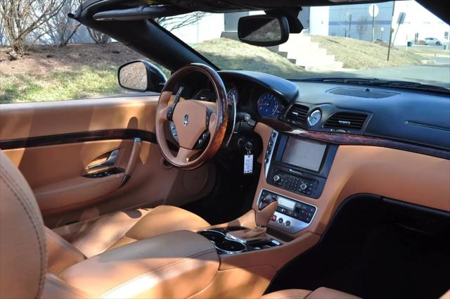 2011 Maserati GranTurismo Standard