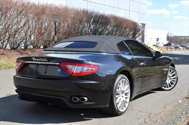 2011 Maserati GranTurismo Standard