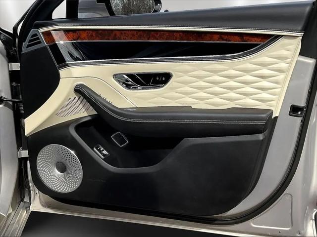 2022 Bentley Flying Spur V8