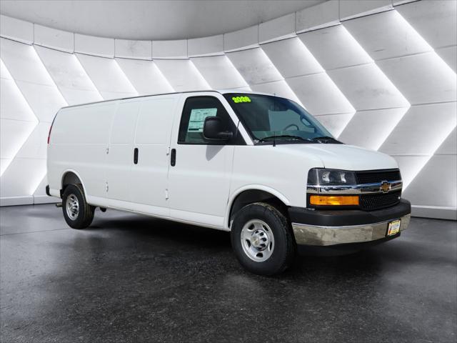 2026 Chevrolet Express Cargo Van 3500 Extended Wheelbase, WT, RWD