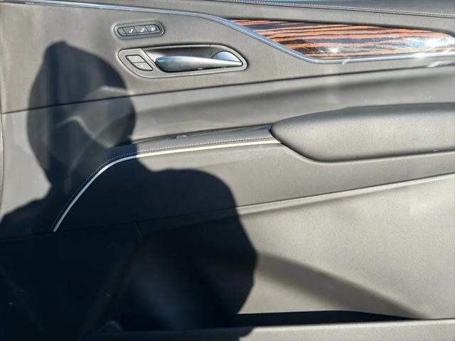 2024 Cadillac Escalade 4WD Premium Luxury