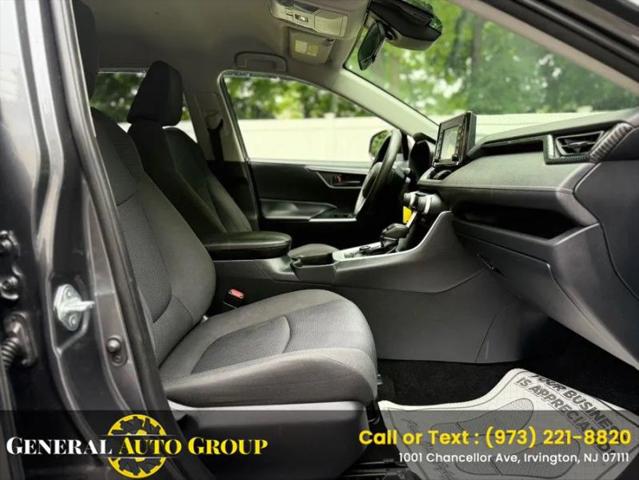 2019 Toyota RAV4 Hybrid LE