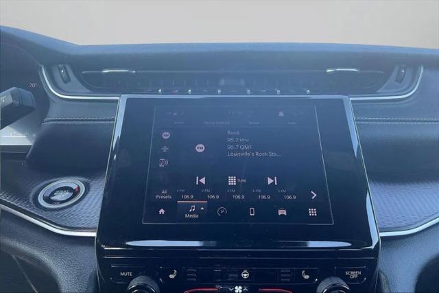 2024 Jeep Grand Cherokee L Altitude 4x4