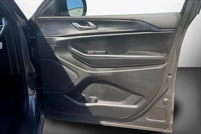 2024 Jeep Grand Cherokee L Altitude 4x4