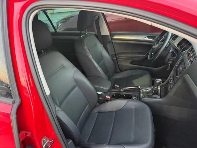 2015 Volkswagen Golf TSI S 4-Door