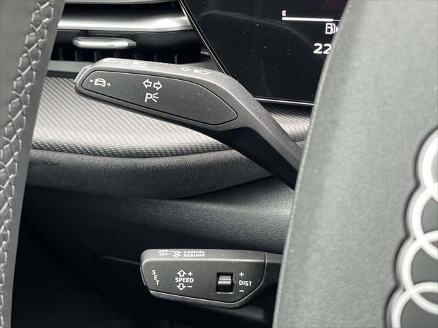 2025 Audi SQ5 Premium Plus TFSI quattro S tronic