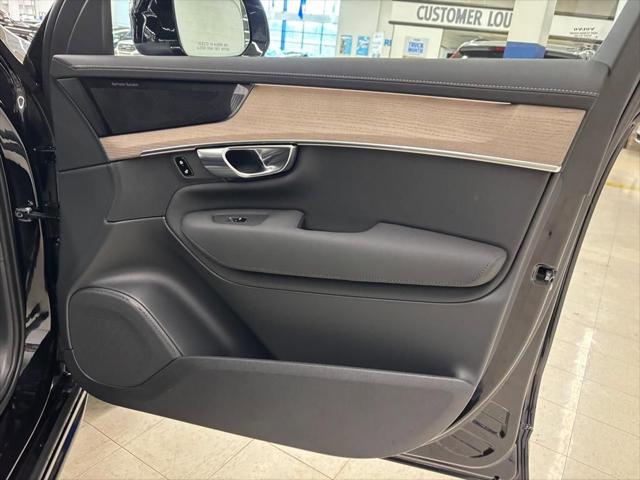 2026 Volvo XC90 Plus, B6 AWD Gas (mild hybrid), Gasoline, Bright, 7 Seats