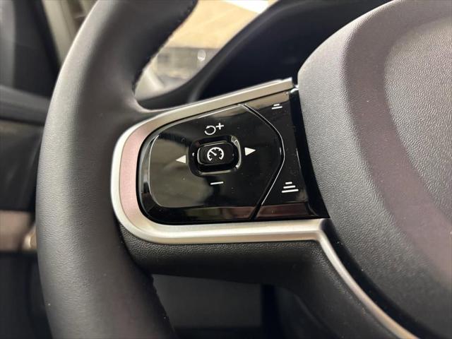 2026 Volvo XC90 Plus, B6 AWD Gas (mild hybrid), Gasoline, Bright, 7 Seats