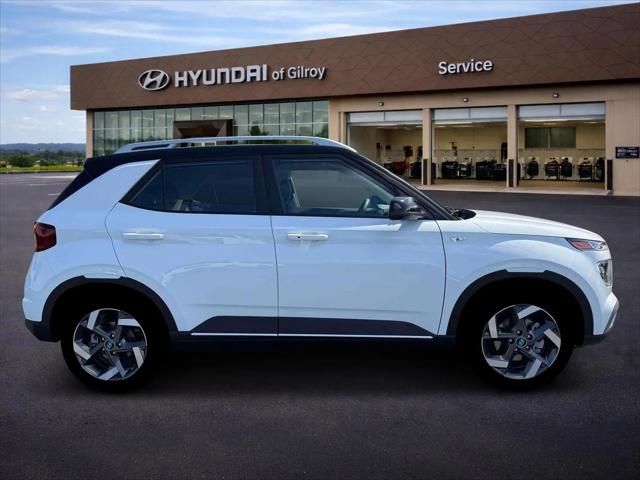 2026 Hyundai Venue SEL w/Two-Tone Roof