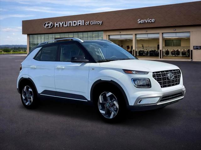 2026 Hyundai Venue SEL w/Two-Tone Roof