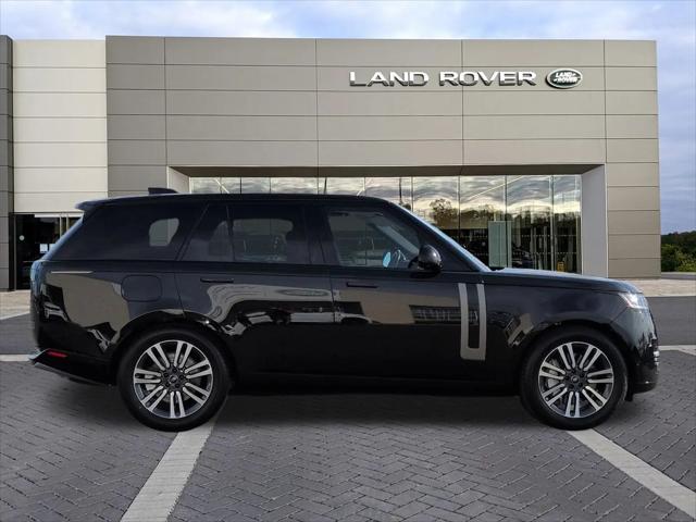 2024 Land Rover Range Rover P530 SE