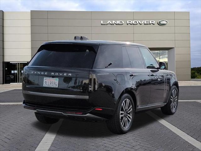 2024 Land Rover Range Rover P530 SE