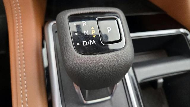 2024 Nissan Pathfinder Platinum FWD