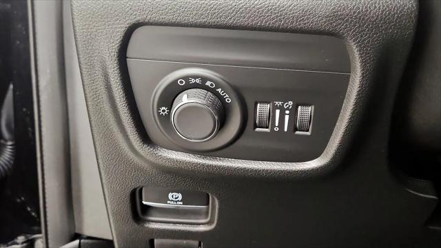 2024 Jeep Grand Cherokee Laredo X 4x2