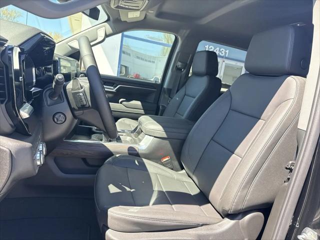 2026 GMC Sierra 1500 Crew Cab, Short Bed, SLT, 4WD