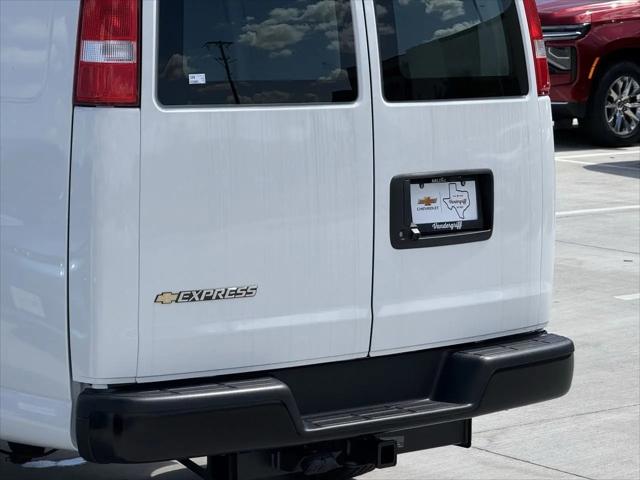 2026 Chevrolet Express Cargo Van 2500 Extended Wheelbase, WT, RWD