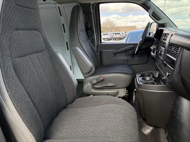 2026 Chevrolet Express Cargo Van 2500 Extended Wheelbase, WT, RWD