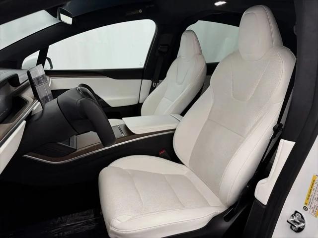 2022 Tesla Model X Plaid Tri Motor All-Wheel Drive