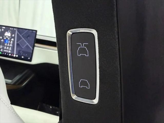 2022 Tesla Model X Plaid Tri Motor All-Wheel Drive