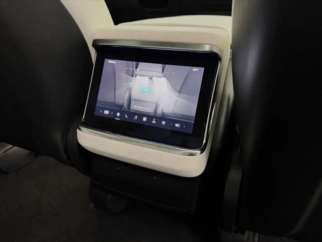 2022 Tesla Model X Plaid Tri Motor All-Wheel Drive