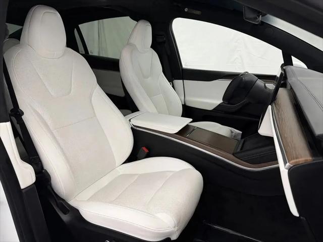 2022 Tesla Model X Plaid Tri Motor All-Wheel Drive