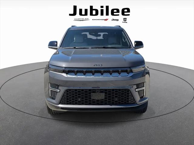 2026 Jeep Grand Wagoneer 4x2