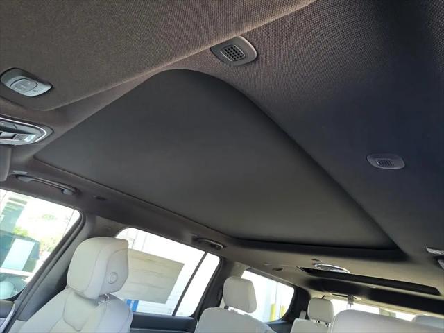 2026 Jeep Grand Wagoneer 4x2