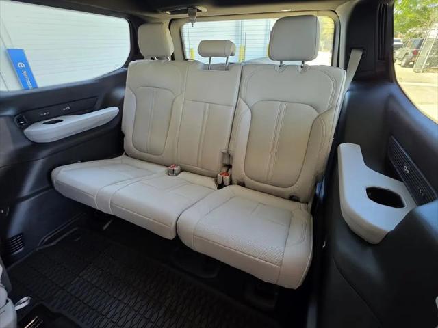2026 Jeep Grand Wagoneer 4x2