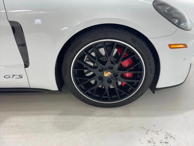 2020 Porsche Panamera GTS