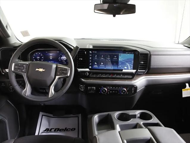2026 Chevrolet Silverado 1500 4WD Crew Cab Standard Bed LT