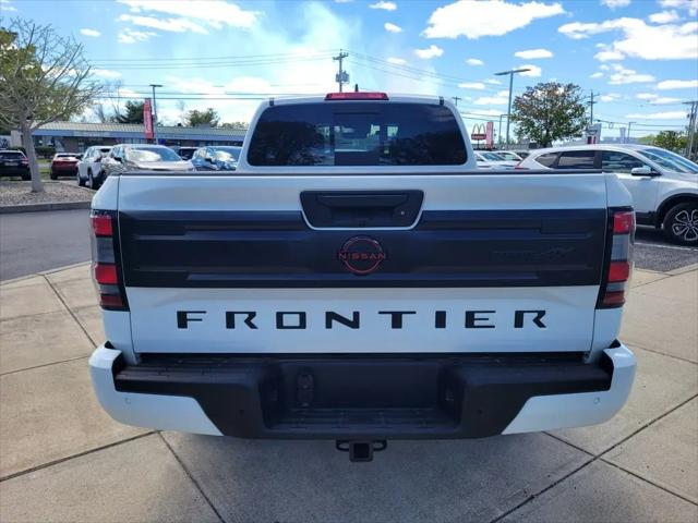 2026 Nissan Frontier Crew Cab Long Bed PRO-4X 4x4
