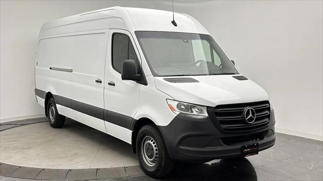 2023 Mercedes-Benz Sprinter 2500 High Roof 4-Cyl Gas