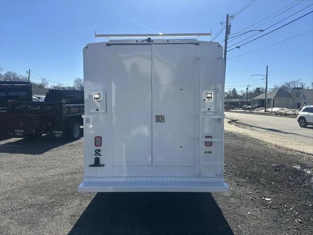 2026 Ford Transit Chassis Unknown