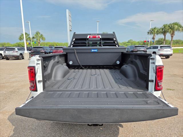 2026 Ram 2500 Tradesman Crew Cab 4x4 8' Box