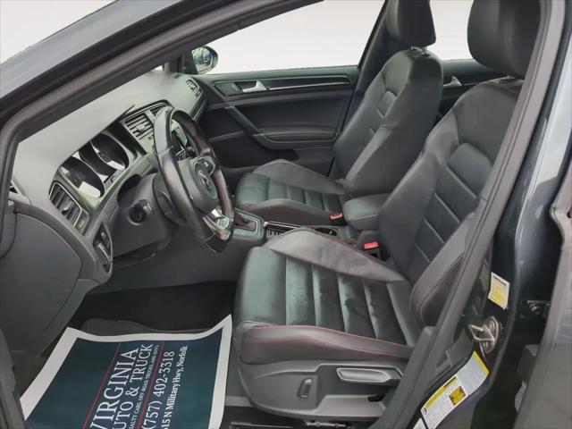 2015 Volkswagen Golf GTI 2.0T SE w/Performance Package 4-Door