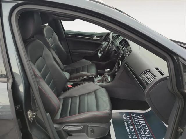 2015 Volkswagen Golf GTI 2.0T SE w/Performance Package 4-Door
