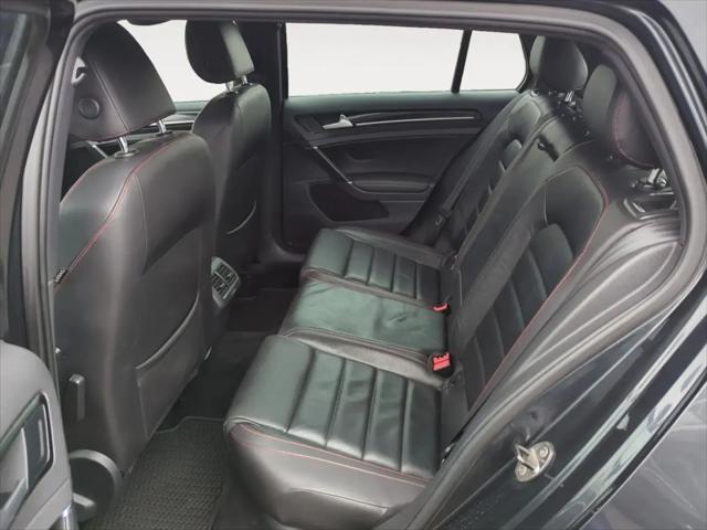 2015 Volkswagen Golf GTI 2.0T SE w/Performance Package 4-Door