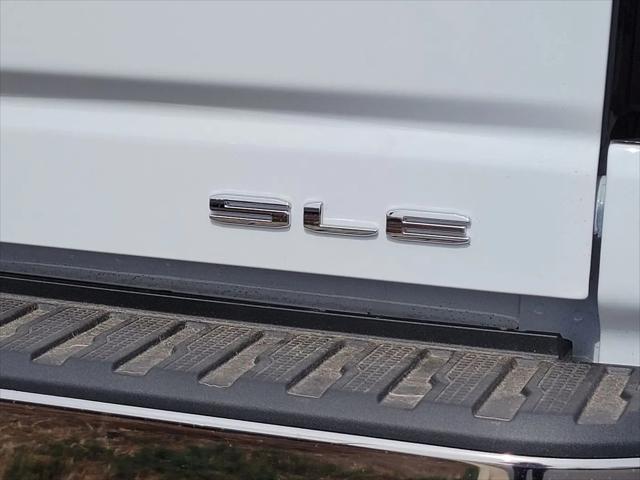 2026 GMC Sierra 3500HD Crew Cab, Long Bed, SLE Dual Rear Wheel, 4WD