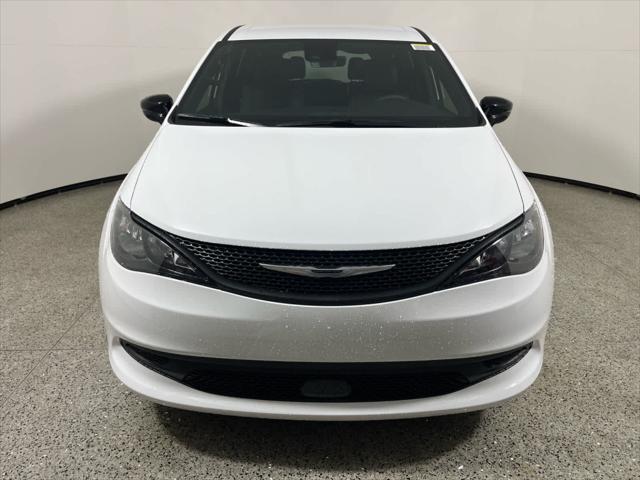 2026 Chrysler Voyager VOYAGER LX