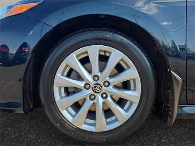 2020 Toyota Camry LE AWD