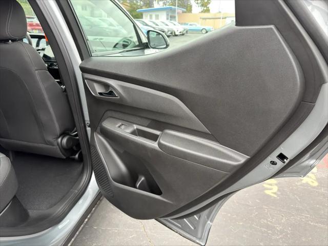 2027 Chevrolet Bolt LT FWD