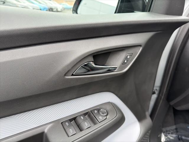 2027 Chevrolet Bolt LT FWD