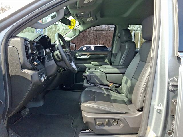 2024 GMC Sierra 1500 4WD Crew Cab Short Box SLT