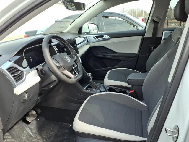 2026 Volkswagen Taos SE
