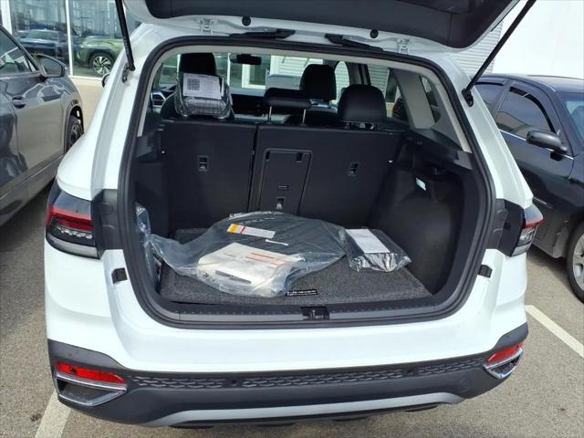 2026 Volkswagen Taos SE