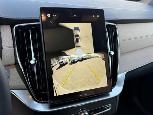 2026 Volvo XC90 Plug-In Hybrid Plus, T8 AWD, Electric/Gasoline, Bright, 6 Seats
