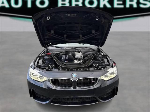 2016 BMW M4 Standard