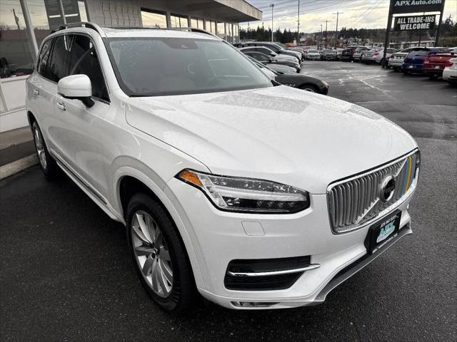 2016 Volvo XC90 T6 Momentum