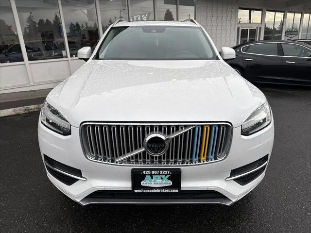 2016 Volvo XC90 T6 Momentum